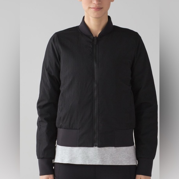 Lululemon nonstop bomber black 6- reversible - Picture 2 of 6